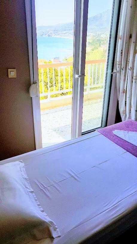 Haus Elena Aparthotel Кавала Екстериор снимка