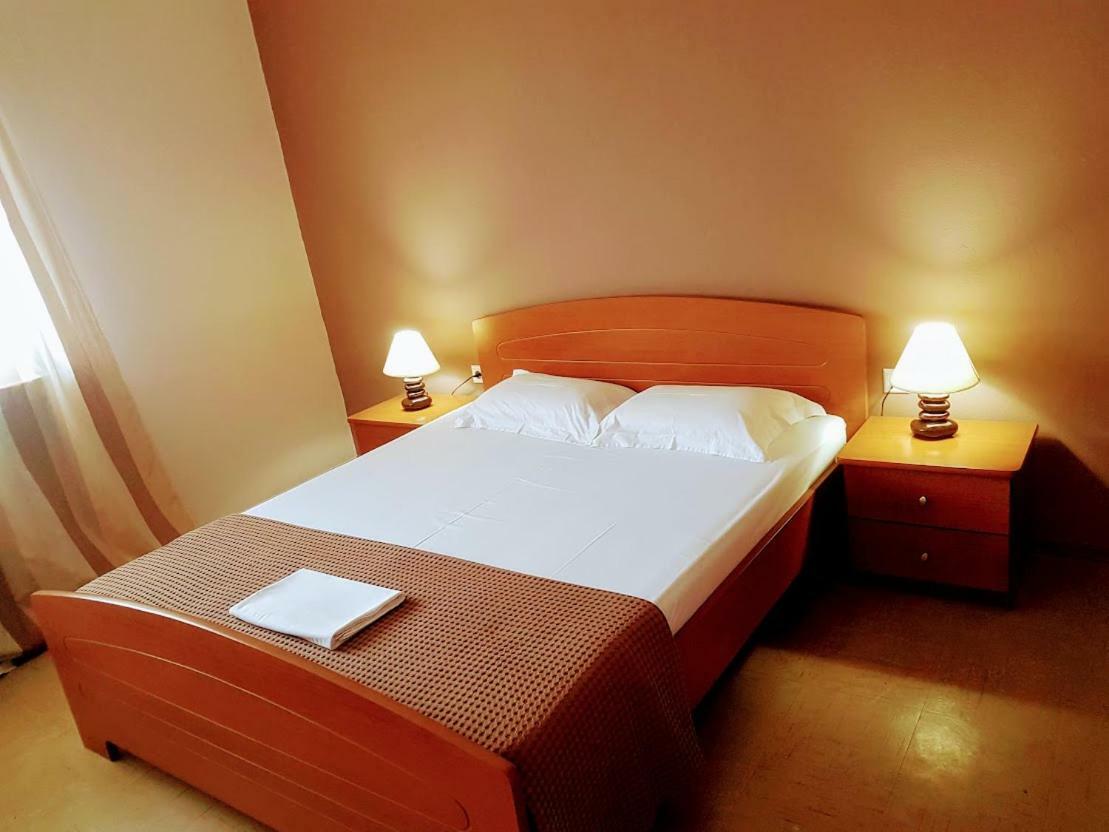 Haus Elena Aparthotel Кавала Екстериор снимка
