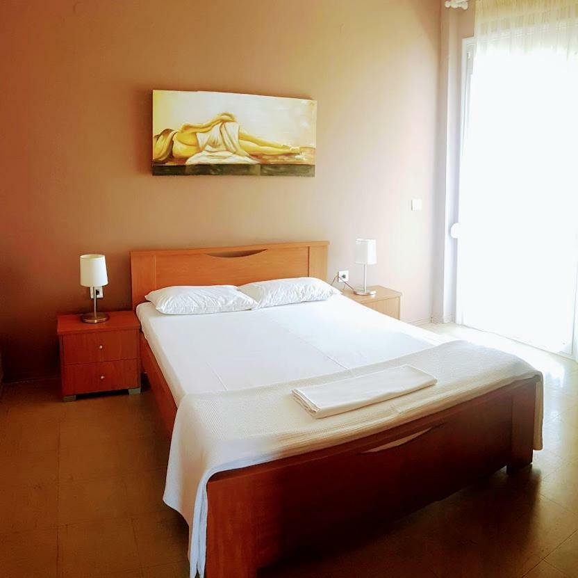Haus Elena Aparthotel Кавала Екстериор снимка